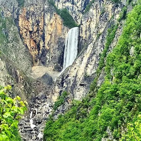 Hisa Lojz アパート Žaga