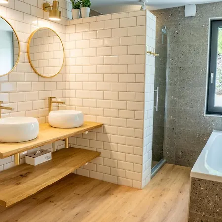 Apartment Hisa Lojz *